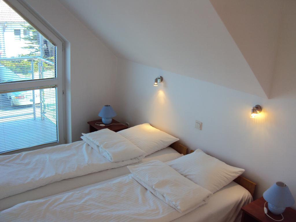 Eugen Apartments Swarzewo Room photo